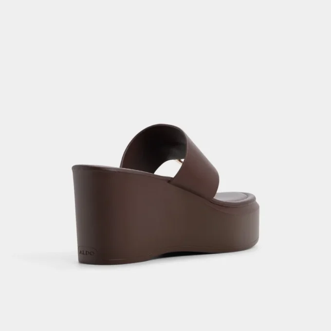 Friegan Slide sandal, Wedge heel
